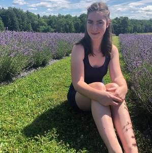 Meet your Posher, Léa